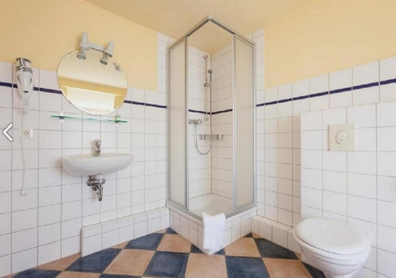 Familien- Und Freizeithotel Gutshaus Petkus Екстериор снимка