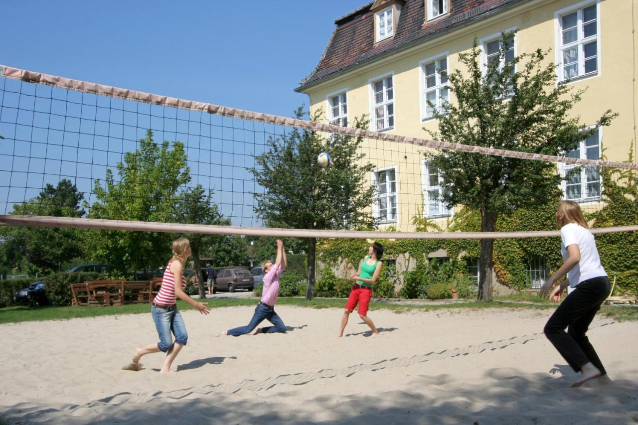Familien- Und Freizeithotel Gutshaus Petkus Екстериор снимка